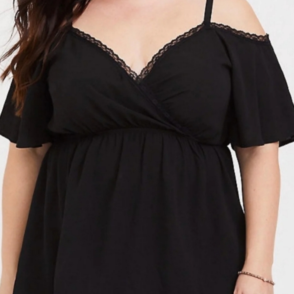 Torrid cold shoulder lace baby doll 1X